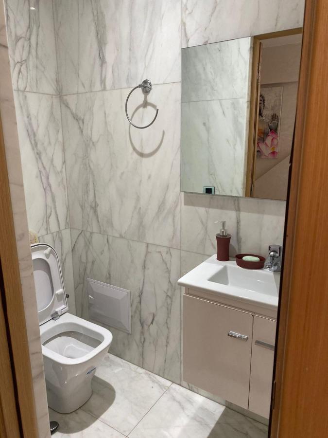Magnifique Appart F3, Renove, Tres Bien Desservie Casablanca Exterior foto